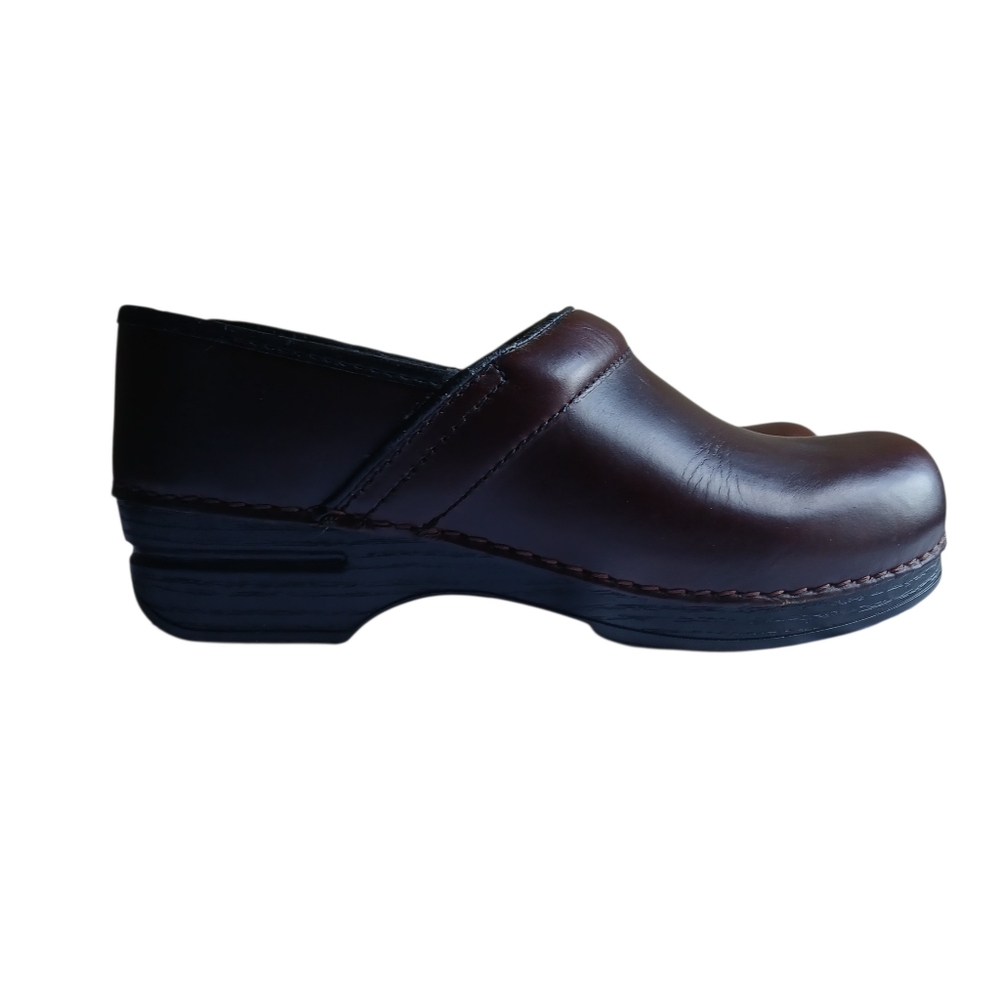 Dansko Women's Professional Slip Resistant Clogs Size 39 - Picture 2 of 6